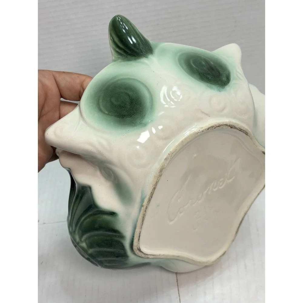 Hull Pottery Company vintage hull